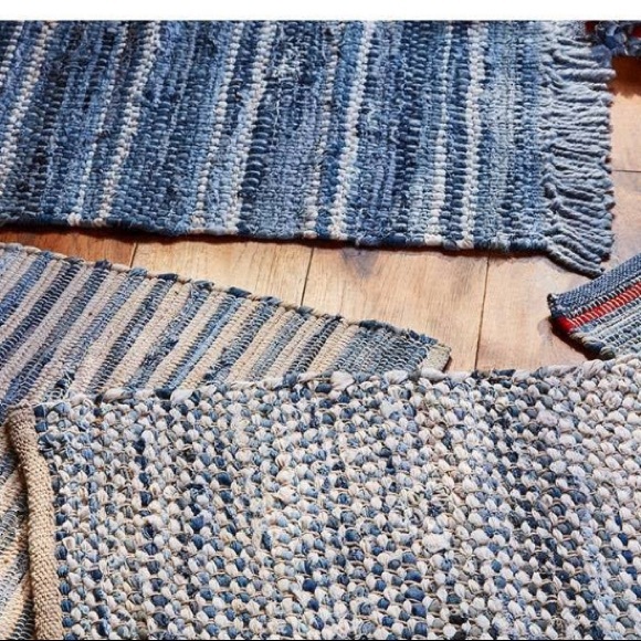 LIMITED COLLECTION LEVI’S 2’ x 3’ WOVEN JUTE RUG - Picture 3 of 3